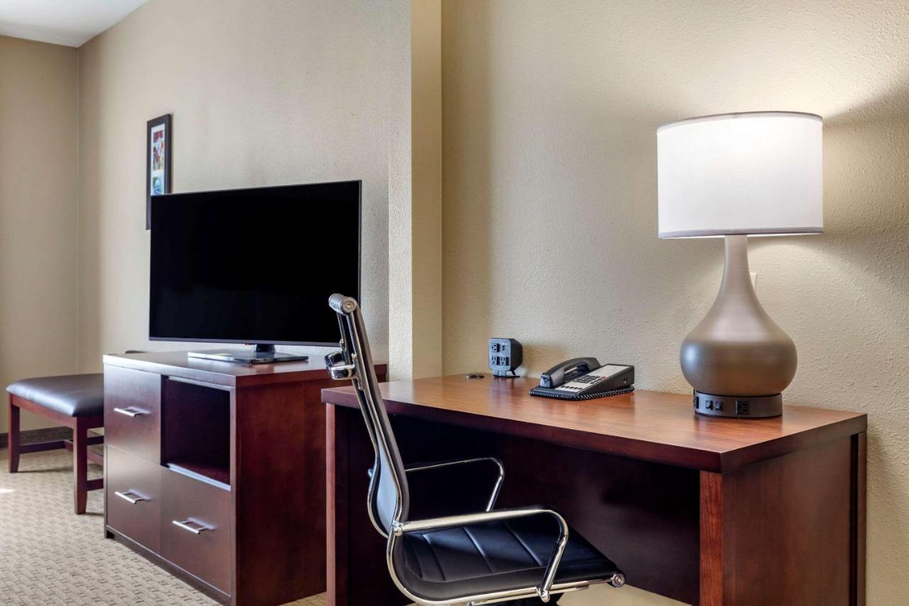 Comfort Suites Waco Near University Area Exteriér fotografie