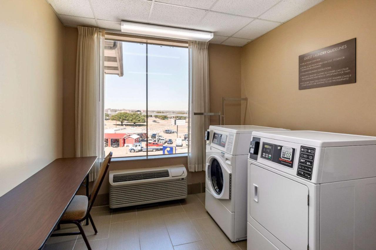 Comfort Suites Waco Near University Area Exteriér fotografie