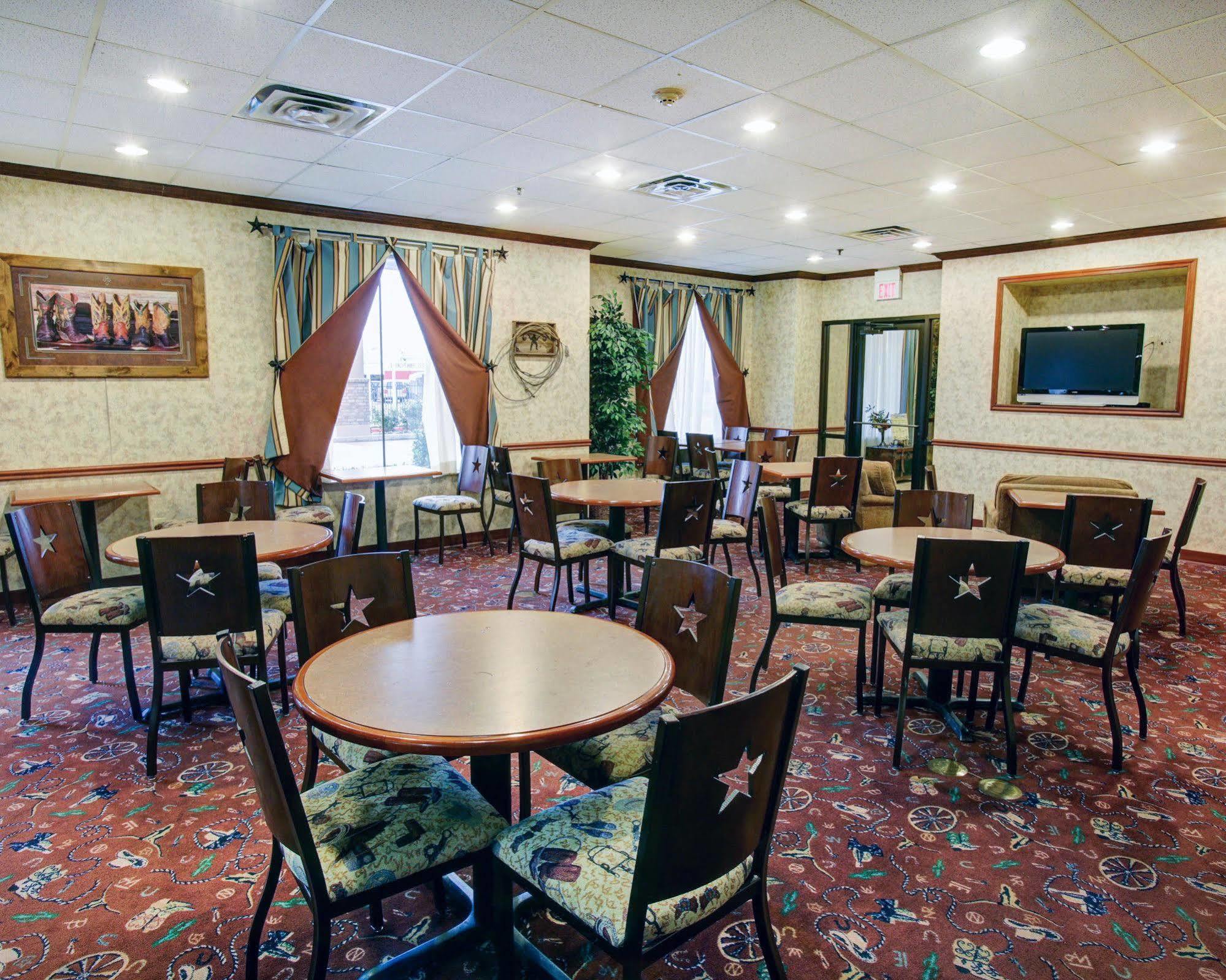 Comfort Suites Waco Near University Area Exteriér fotografie